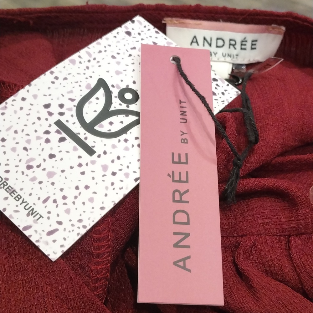 🍁🆕Andree By Unit Wine Ruffled Top - Picture 6 of 6